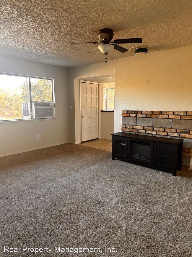 Building Photo - 3 br, 2 bath House - 3993 Eastridge Road