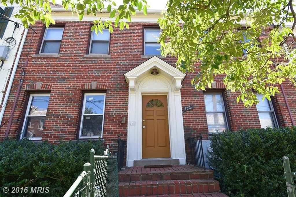 Serene ubicación - 1337 Adams St NE