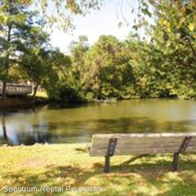 Foto del edificio - 2 br, 1.5 bath House - 303 Barbour Rd Unit...