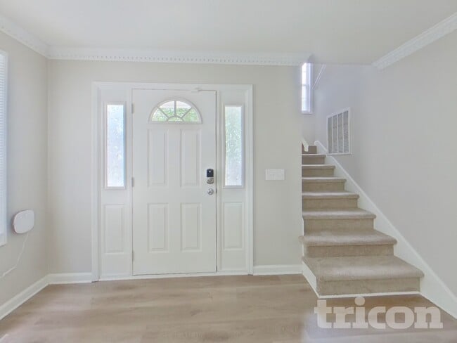 Foto del edificio - 337 Montclaire Ln
