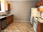 Foto principal - 3 br, 1 bath House - 178 W. Sunset - B.