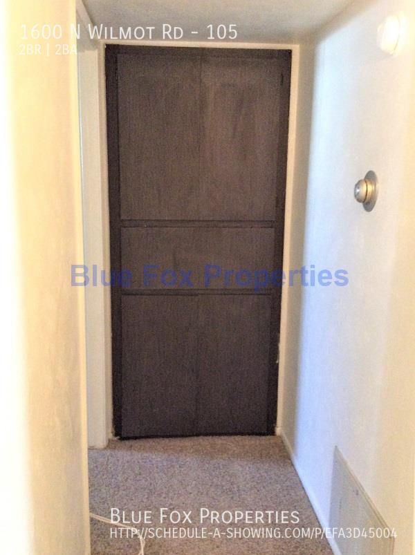 Foto del edificio - 1600 N Wilmot Rd #105