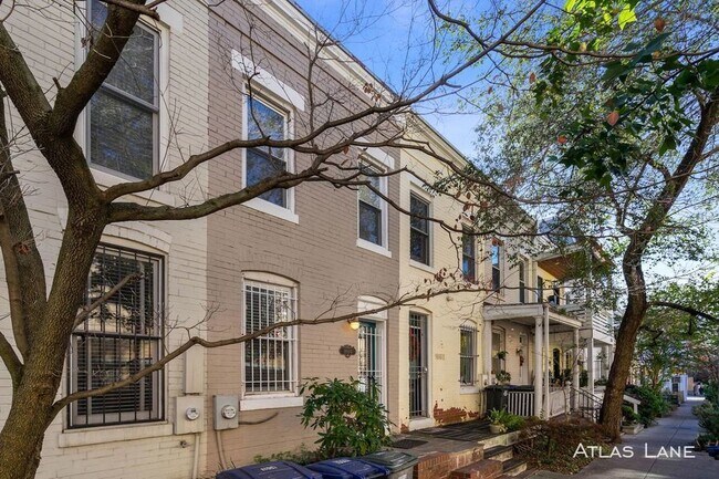 Building Photo - 1660 Kalorama Rd NW