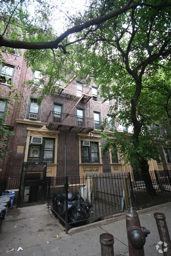 Primary Photo - 666 Ocean Ave