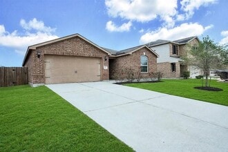 Building Photo - 104 Indigo Brush Dr