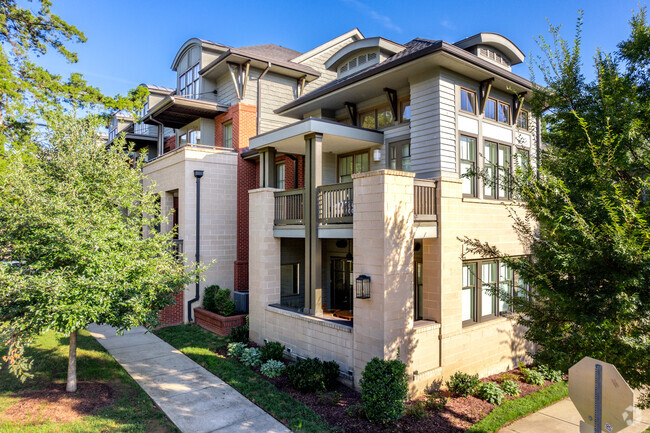 Building Photo - Dilworth Terrace