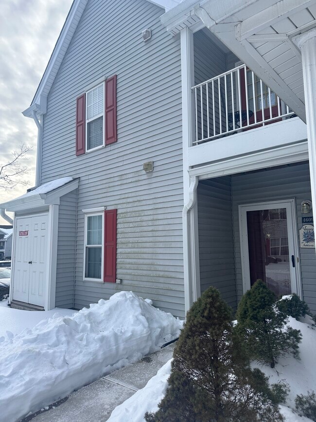 End Unit 1st Floor - 4609 Tudor Dr