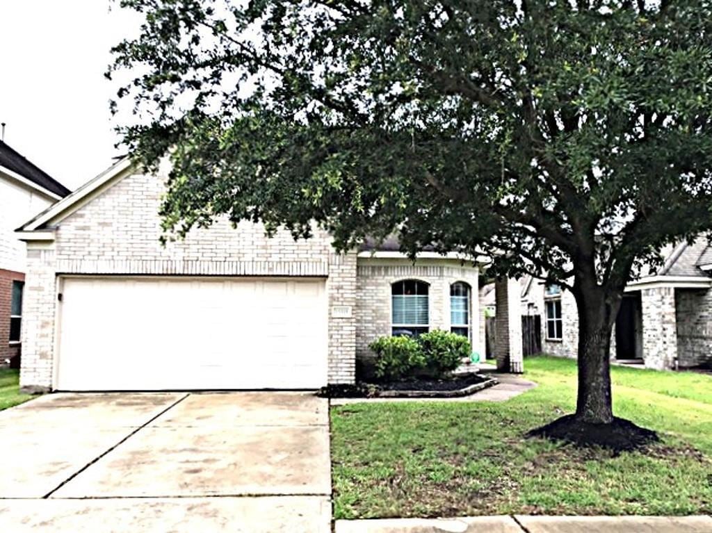 Primary Photo - 15515 Elm Leaf Pl