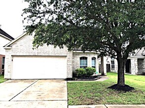 Building Photo - 15515 Elm Leaf Pl