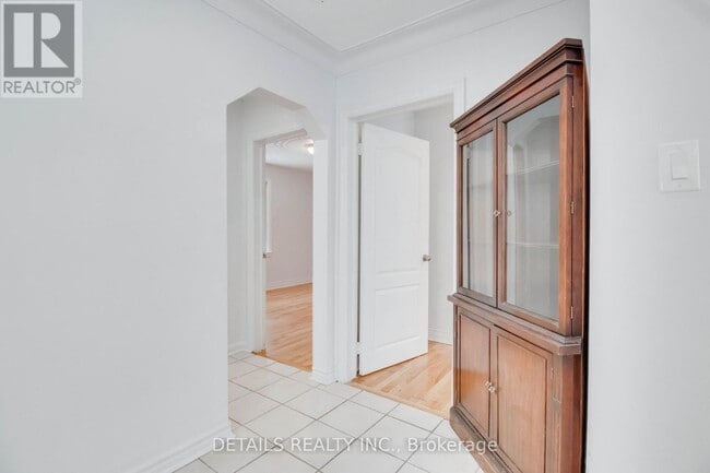 Building Photo - 2551 Innes Rd