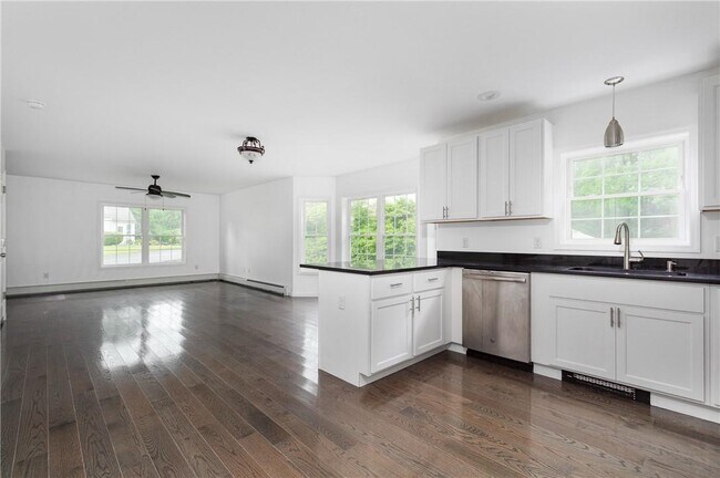 Foto del edificio - 80 W Dorsey Ln