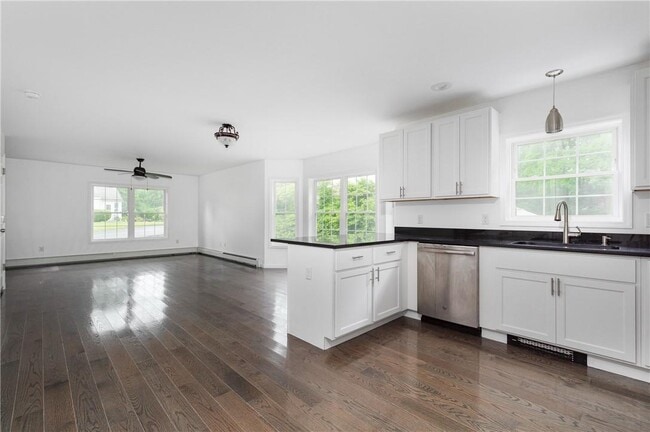 Building Photo - 80 W Dorsey Ln