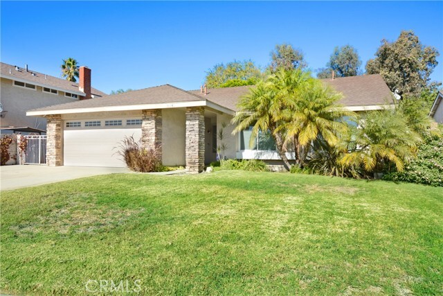 Foto principal - 10346 Alta Loma Dr