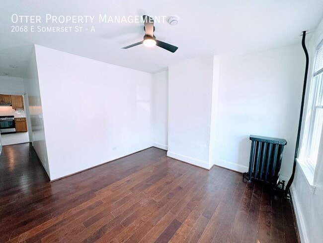 Building Photo - 2068 E Somerset St