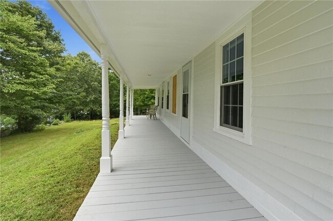 Building Photo - 37 Ryefield Rd