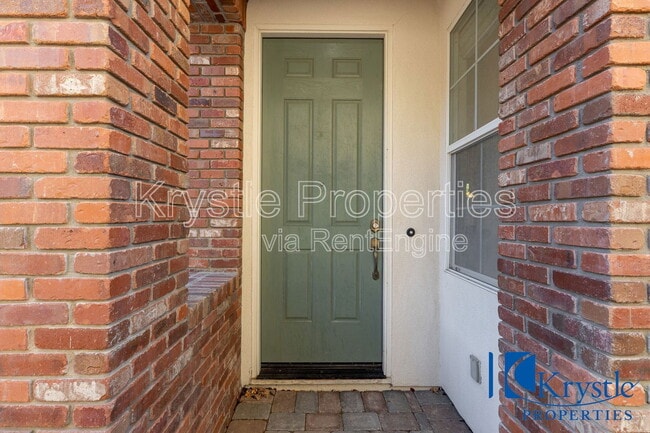 Foto del edificio - 6335 Newhaven Ln