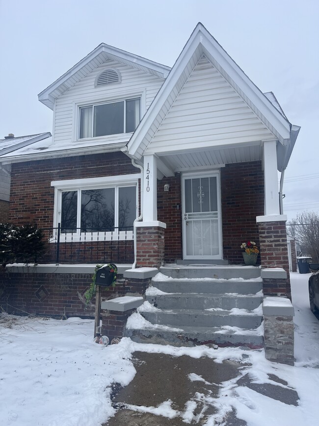 Building Photo - 15410 Tracey St