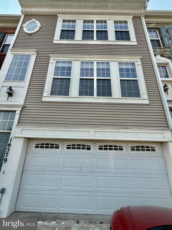 Building Photo - 16579 Bramblewood Ln
