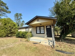 Building Photo - 114 Benny Rd