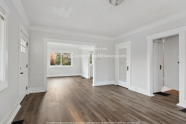 Building Photo - Discover a Classic Charm in Vibrant Powell...