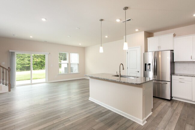 Foto del edificio - Beautiful 3 bedroom, 2.5 bath townhome in ...