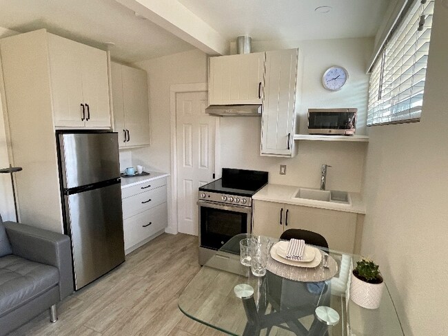 Another view of the "Great Room" from your entry door! - 4842 Barstow St