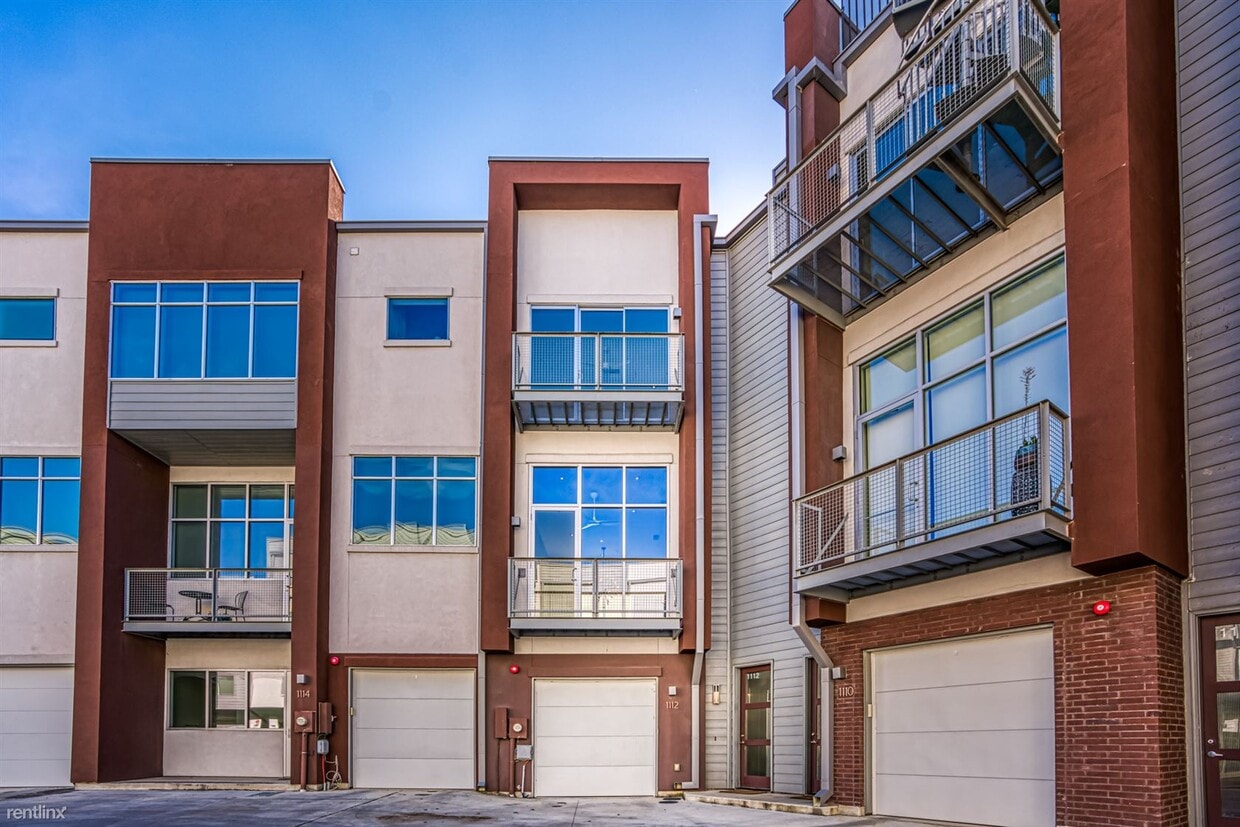 East Quincy Townhomes - Image 4