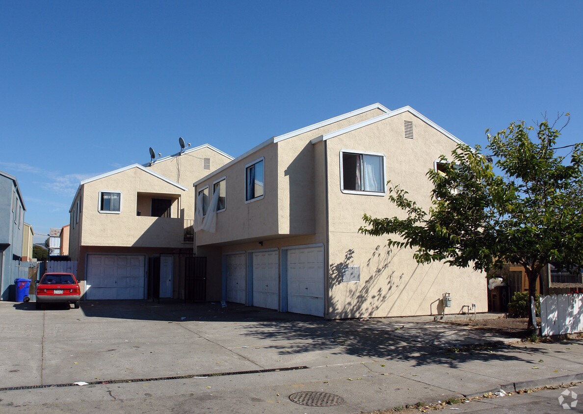 Primary Photo - 8 S. 16th St.