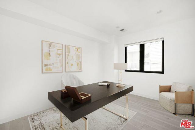 Building Photo - 2225 4th St