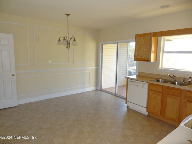 Building Photo - 1880 Lago Del Sur Drive