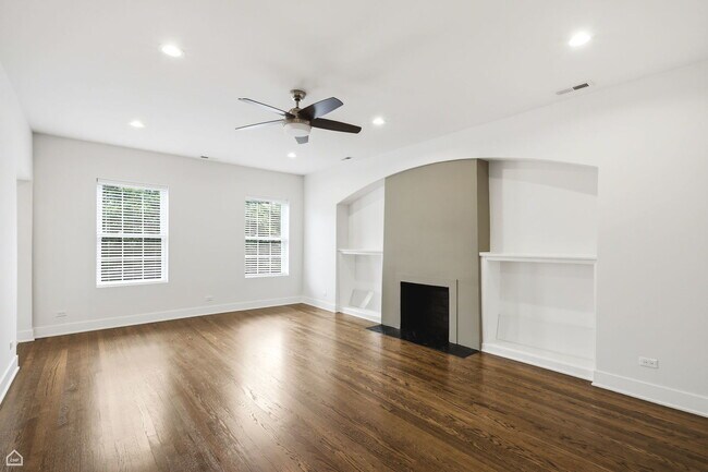 Foto del edificio - 6914 N Sheridan Rd