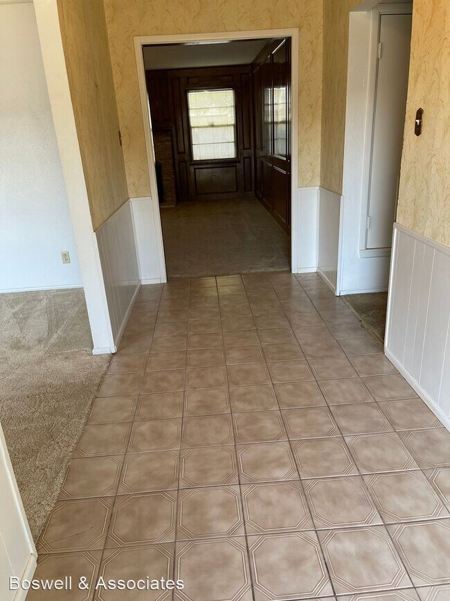 Foto del edificio - 4 br, 2 bath House - 2812 Maxwell Dr.