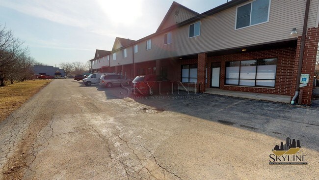 Building Photo - 1016 N Sheridan Rd