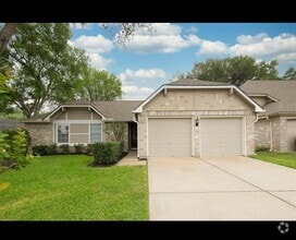 Building Photo - 2903 Avanti Dr