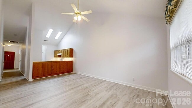 Building Photo - 6299 Pansy Trl