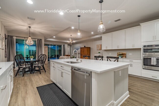 Foto del edificio - OUTSTANDING 3 BED PLUS DEN-FLEX SPACE HOME...