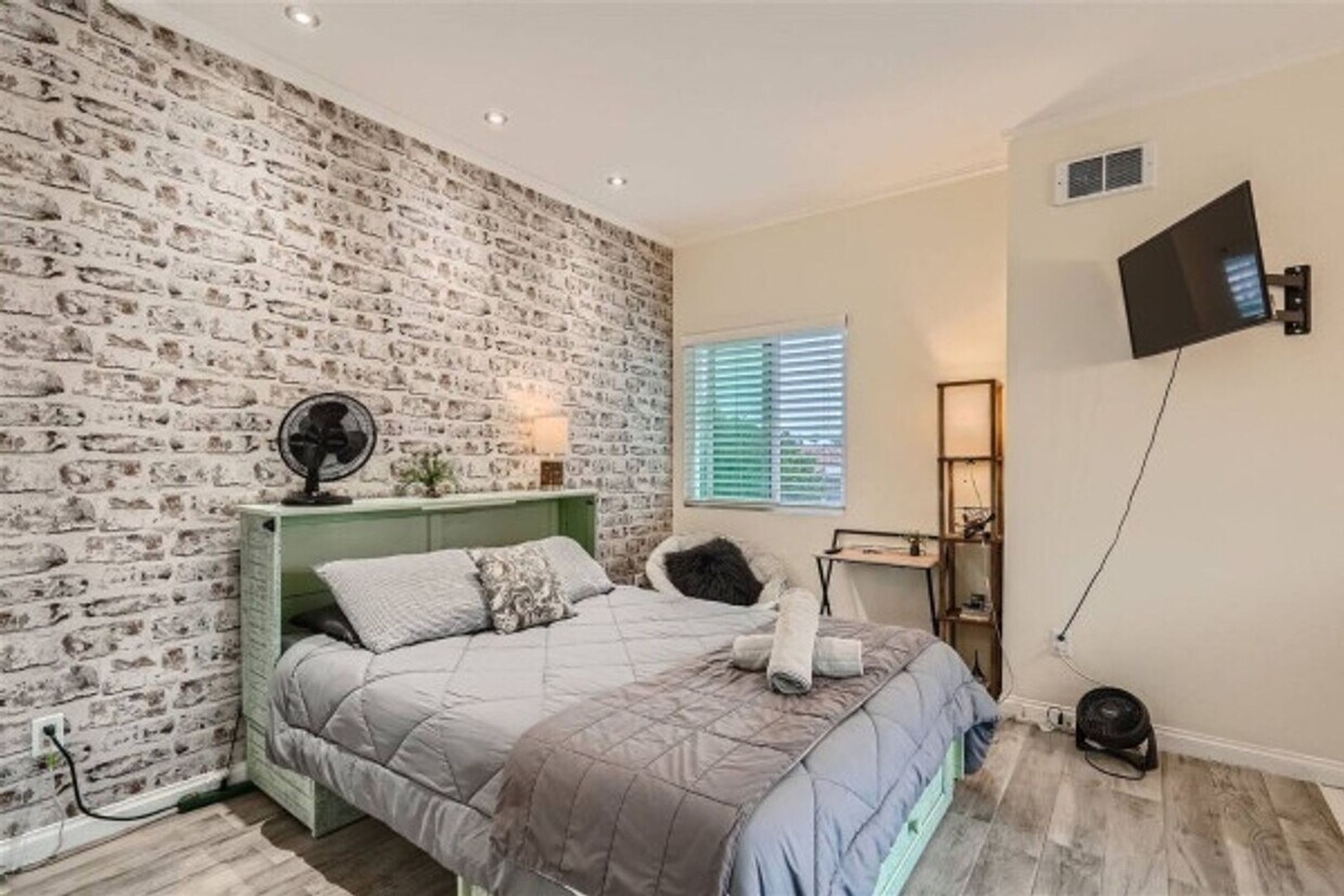 Primary Photo - Charming Studio in San Diego