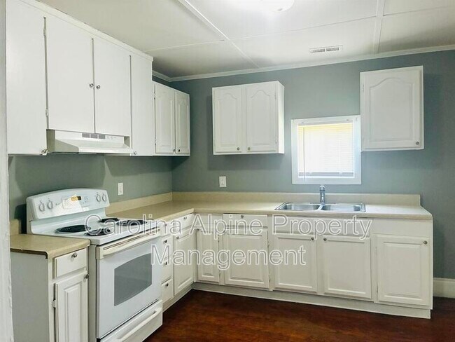 Foto del edificio - 116 Bolding St