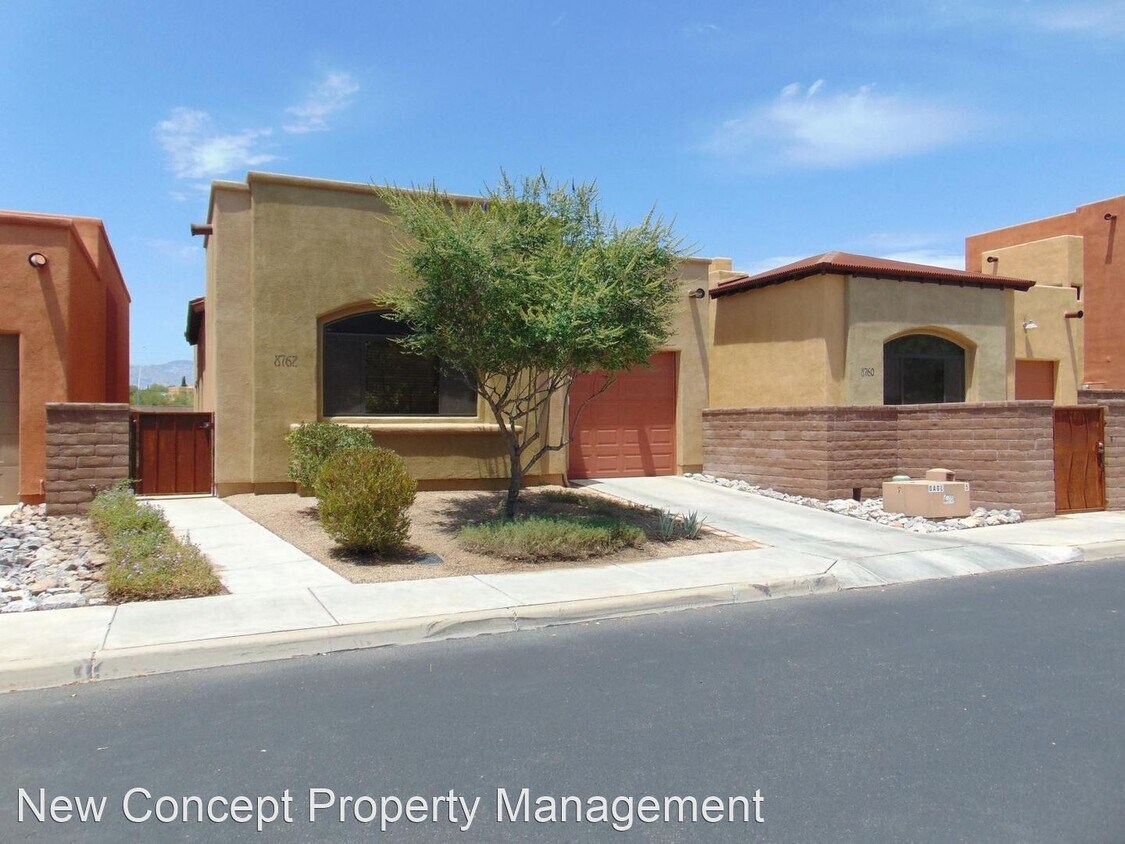 Foto principal - 3 br, 2 bath House - 8762 E Perry Park Cir