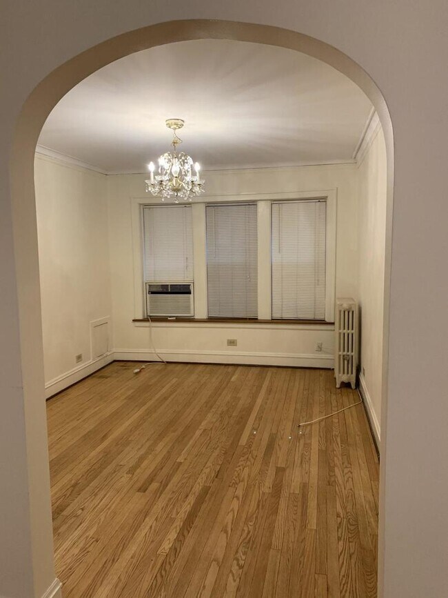 Foto del edificio - 1434 W Thome Ave