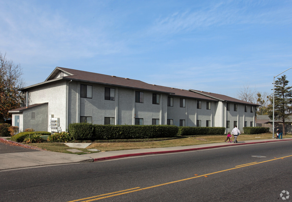 Primary Photo - Sierra View Apartments