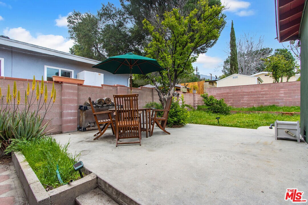 Foto principal - 10706 Rhodesia Ave
