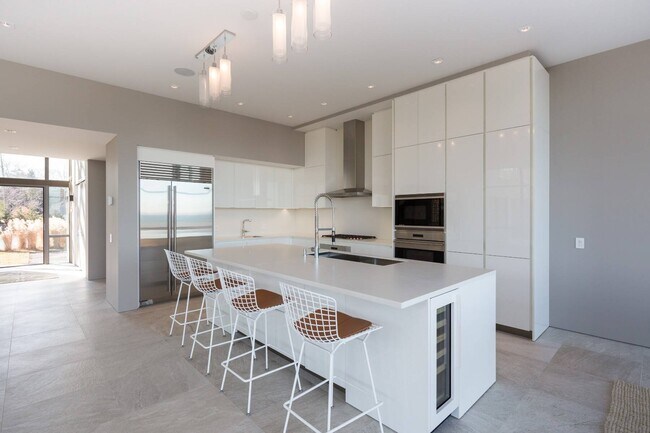 Foto del edificio - 247 Kings Point Rd