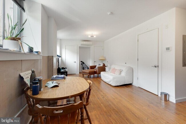 Foto del edificio - 2321 Fitzwater St