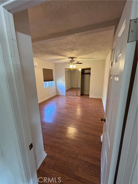 Foto del edificio - 646 W Belmont St