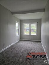 Building Photo - 1584 W Taft St