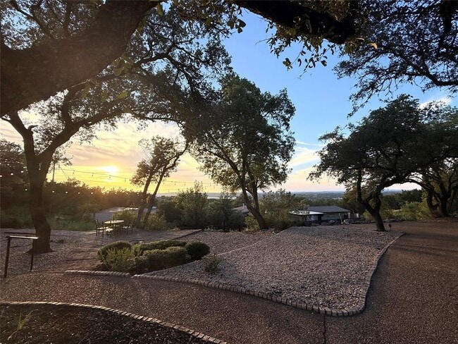 Building Photo - 112 Highlander Cove
