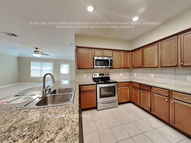Foto del edificio - 2790 Tanner St