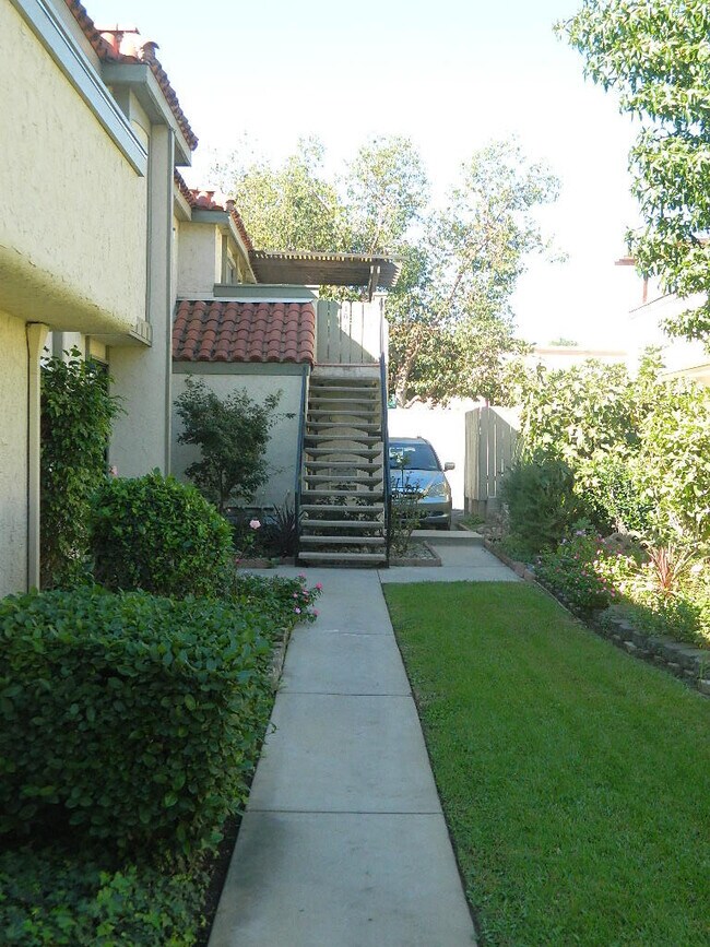 1017 Junipero Dr Unit d, Duarte, CA 91010 Condo for Rent in Duarte, CA