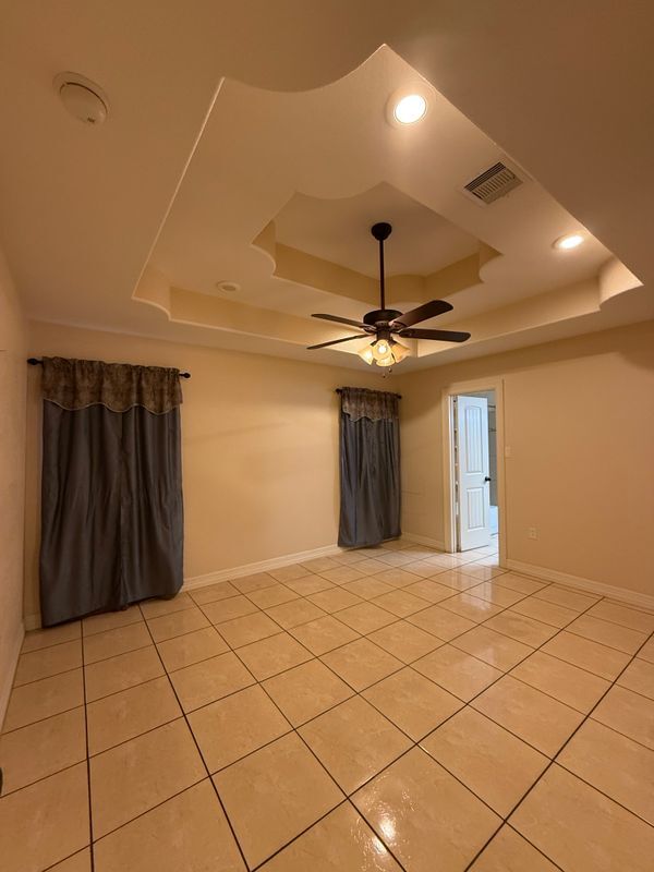 Foto del edificio - 318 Manor Ave